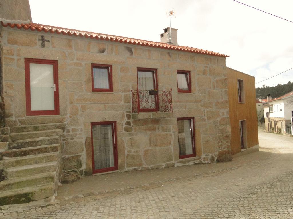 Casas D Aldeia Turismo Rural Манґуалді Номер фото